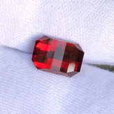 Top Bar Pixel Cut Garnet
